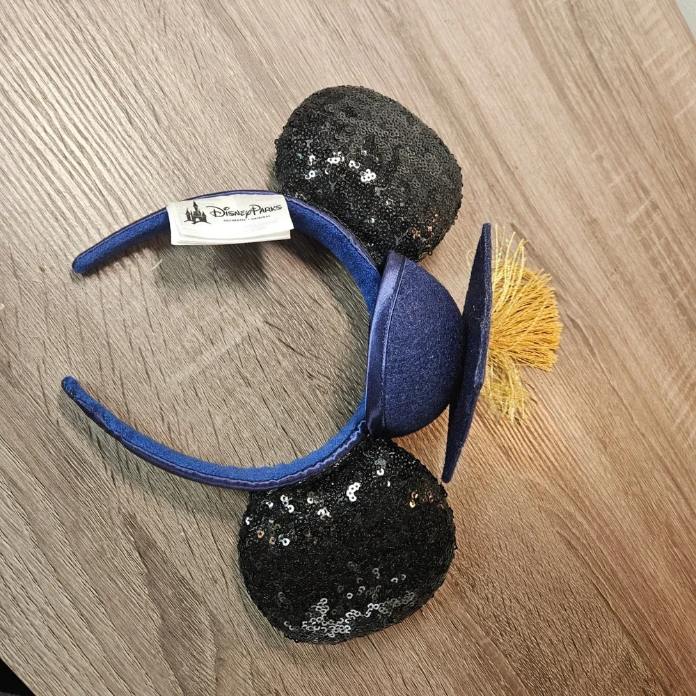 Disney Parks Mickey Mouse Graduation Ears Headband Class of 2018 Navy Blue Gold